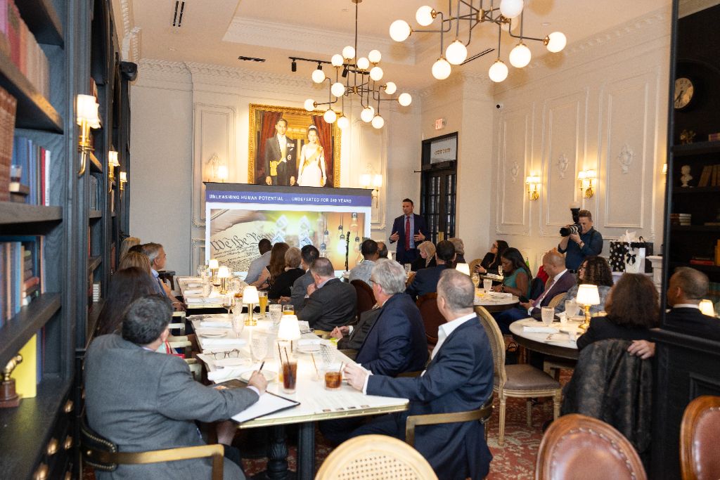 A room of CEOs and business owners at a CEO Circle forum session