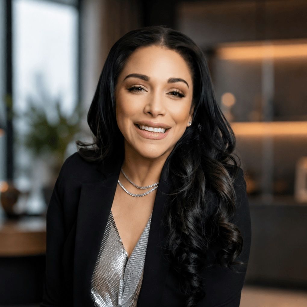 Erika Baez-Grimes headshot